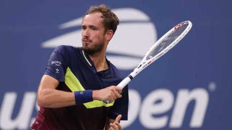 Шансы Медведева выиграть еще один «Шлем» после ухода Сервары – 20% по версии БК